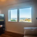 Luces En Amplio Y Luminoso Con Vistas A Islas Cies *